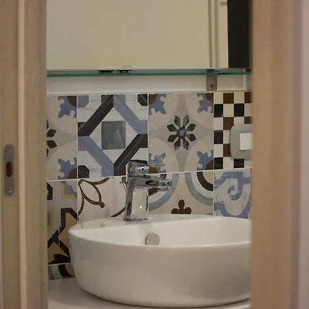 아파트 Antonietta 1, Giardino Privato, Mare E Pineta 비비오네